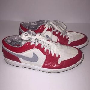Nike Air Jordan 1 Retro 2006 Low Sneakers Red